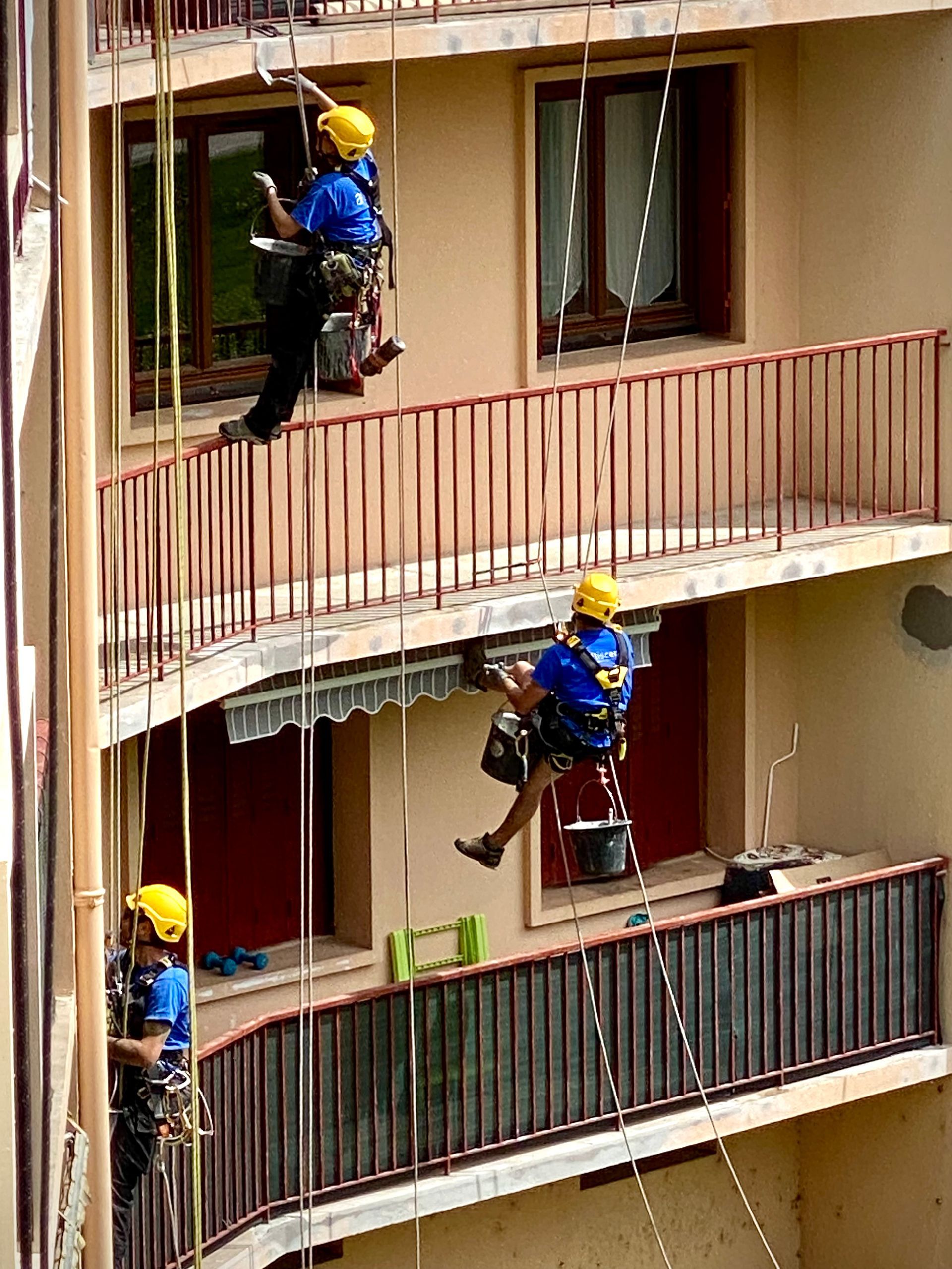 Maçonnerie sur balcon en hauteur