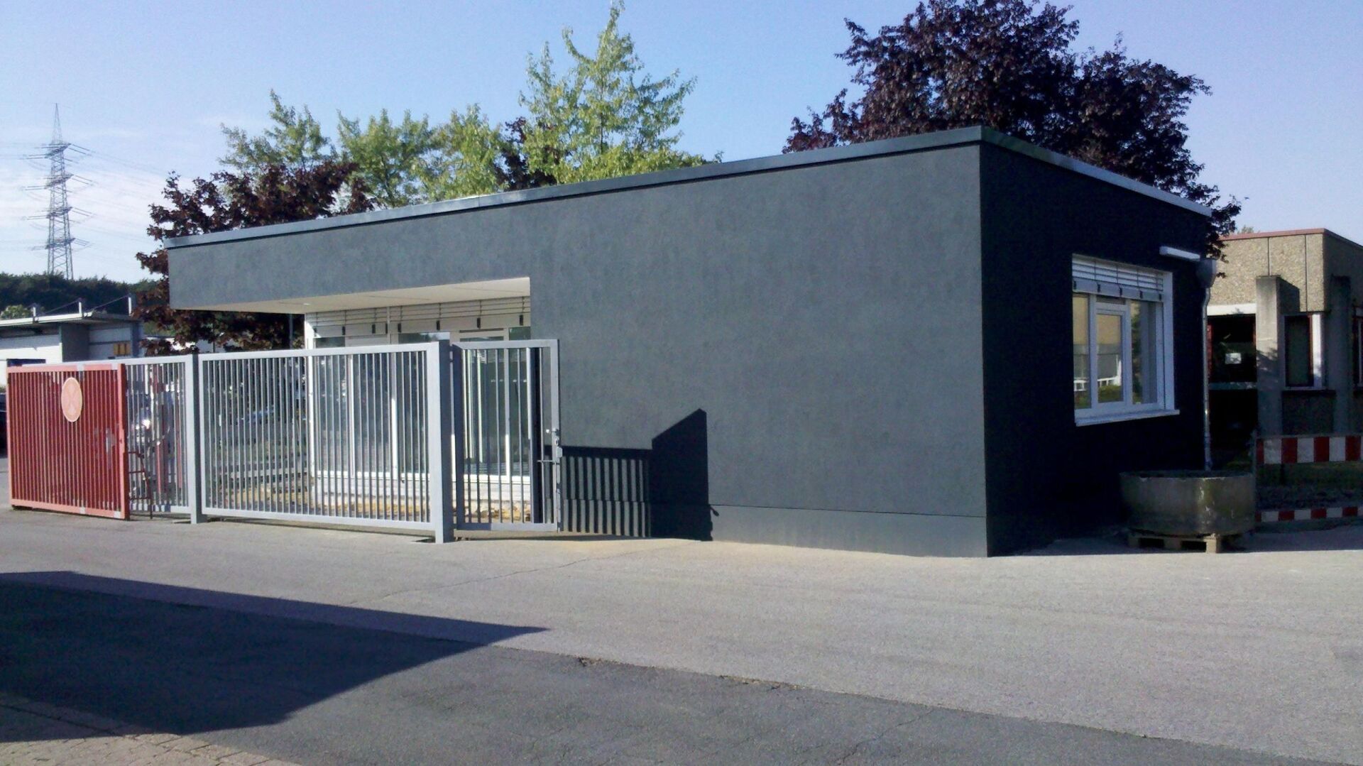 zaun gebäude schwarz