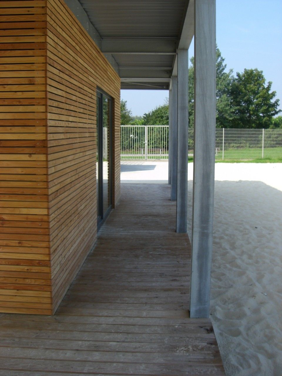 Volleyball Gerüst Holz Metall Sand