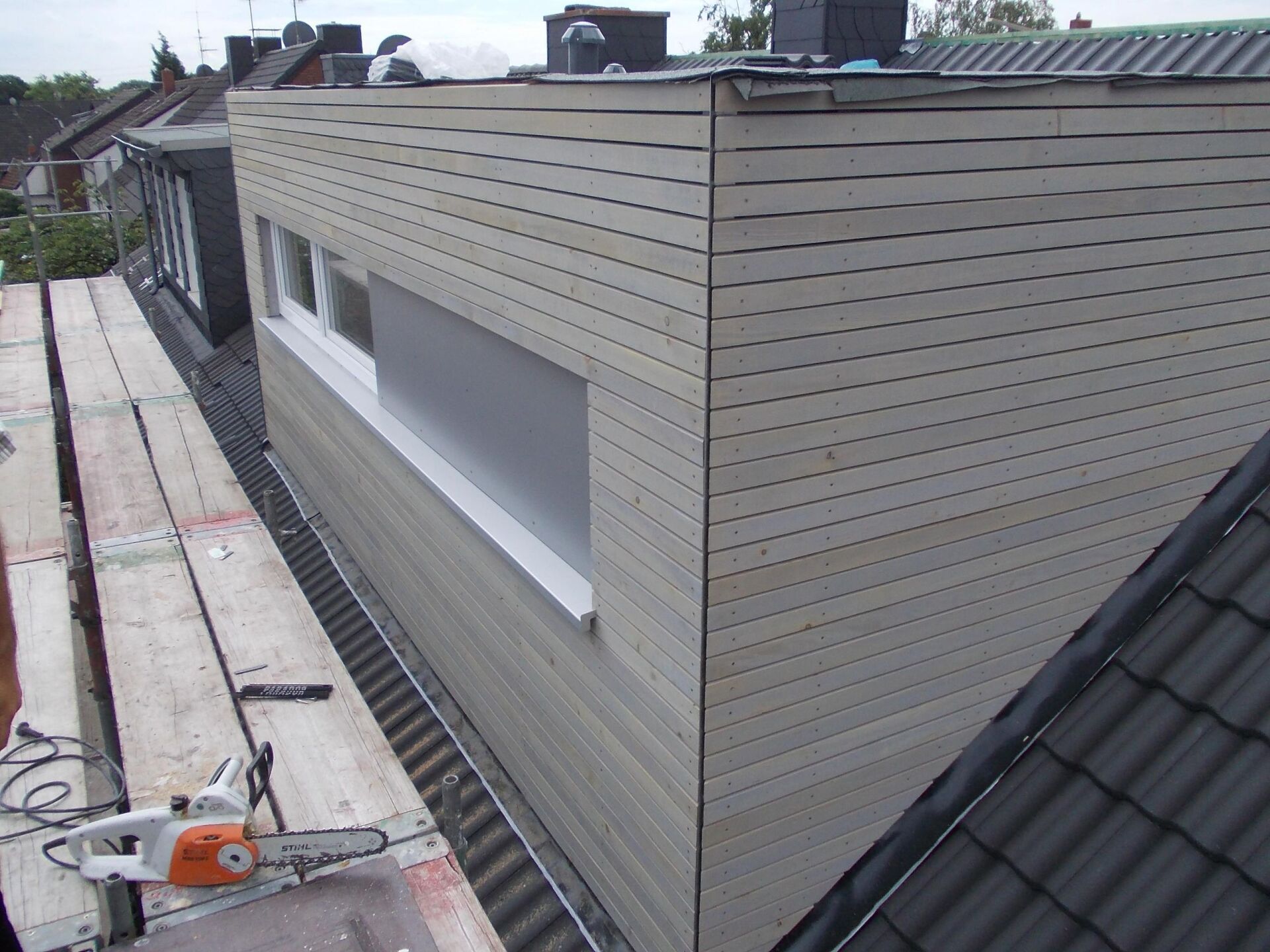 Grau Fassade Umbau Ausbau