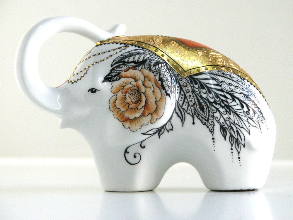 Porzellanmalerei Teller | Deniz Demiral Dogan | Porzellan-Malatelier | Porzellanmalkurse, Porzellanmalerei, Porzellan-Geschäft | Schaffhausen