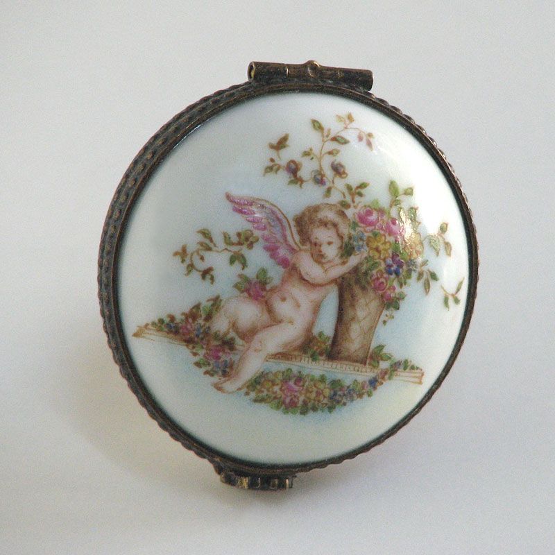 Miniaturmalerei | Deniz Demiral Dogan | Porzellan-Malatelier | Porzellanmalkurse, Porzellanmalerei, Porzellan-Geschäft | Schaffhausen