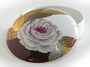 Modern Deko | Deniz Demiral Dogan | Porzellan-Malatelier | Porzellanmalkurse, Porzellanmalerei, Porzellan-Geschäft | Schaffhausen