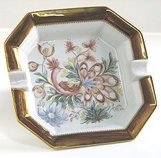 Freie Porzellanmalerei | Deniz Demiral Dogan | Porzellan-Malatelier | Porzellanmalkurse, Porzellanmalerei, Porzellan-Geschäft | Schaffhausen