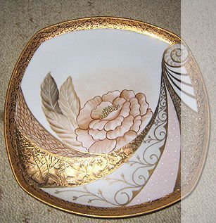 Vasen | Deniz Demiral Dogan | Porzellan-Malatelier | Porzellanmalkurse, Porzellanmalerei, Porzellan-Geschäft | Schaffhausen