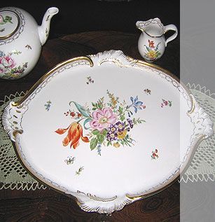 Teeservice | Deniz Demiral Dogan | Porzellan-Malatelier | Porzellanmalkurse, Porzellanmalerei, Porzellan-Geschäft | Schaffhausen