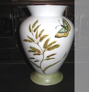 Vasen | Deniz Demiral Dogan | Porzellan-Malatelier | Porzellanmalkurse, Porzellanmalerei, Porzellan-Geschäft | Schaffhausen