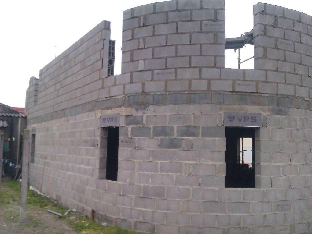 Construction d'une maison avec parpaings