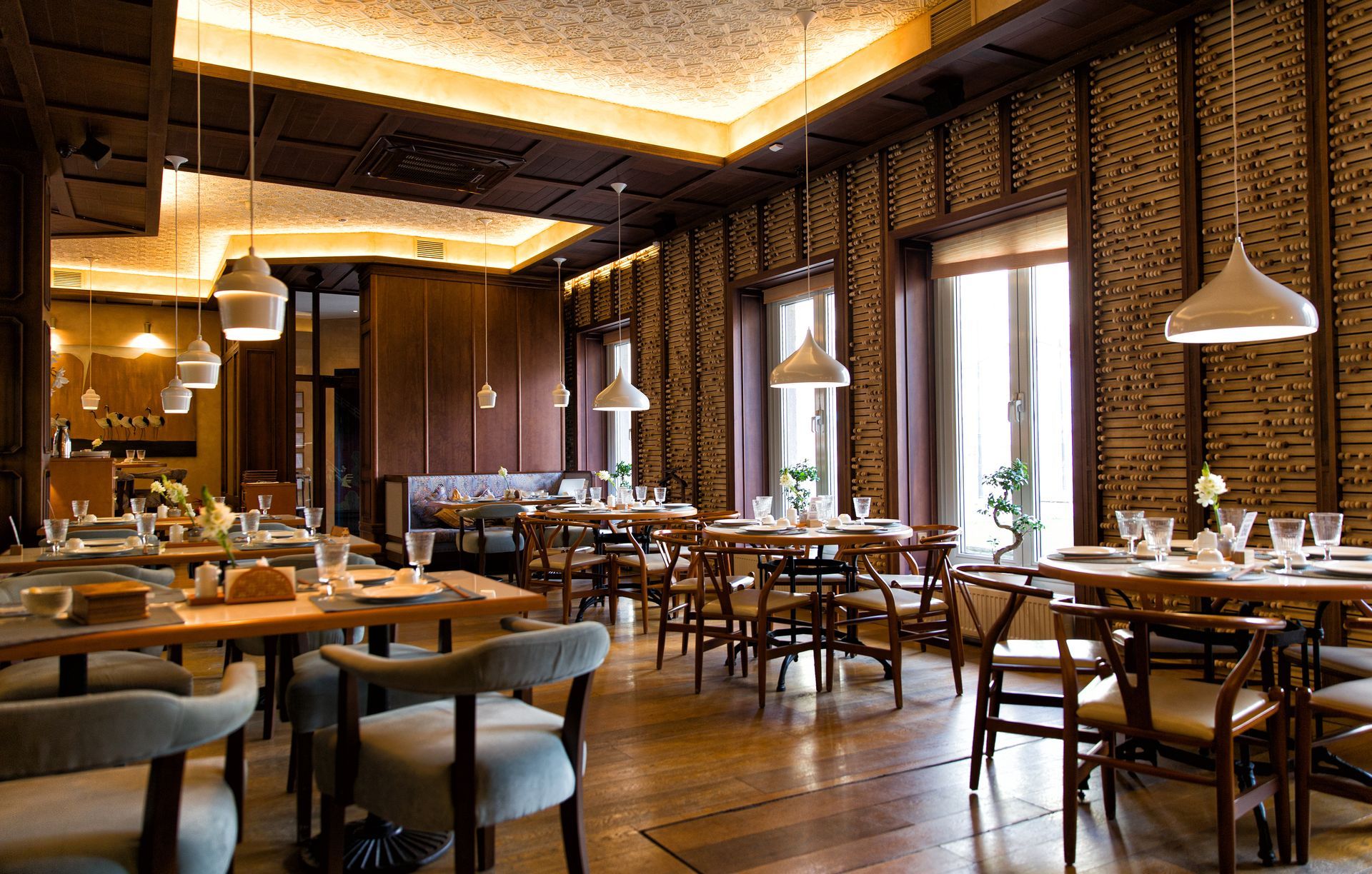Une salle de restaurant