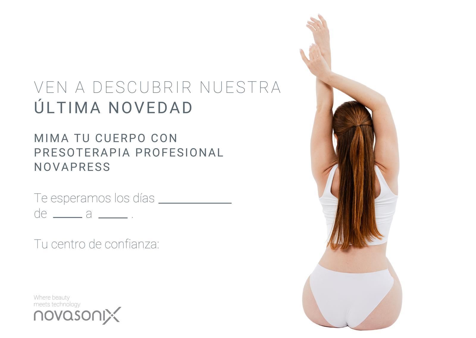 Herramientas de maderoterapia y masajes en un entorno de spa.