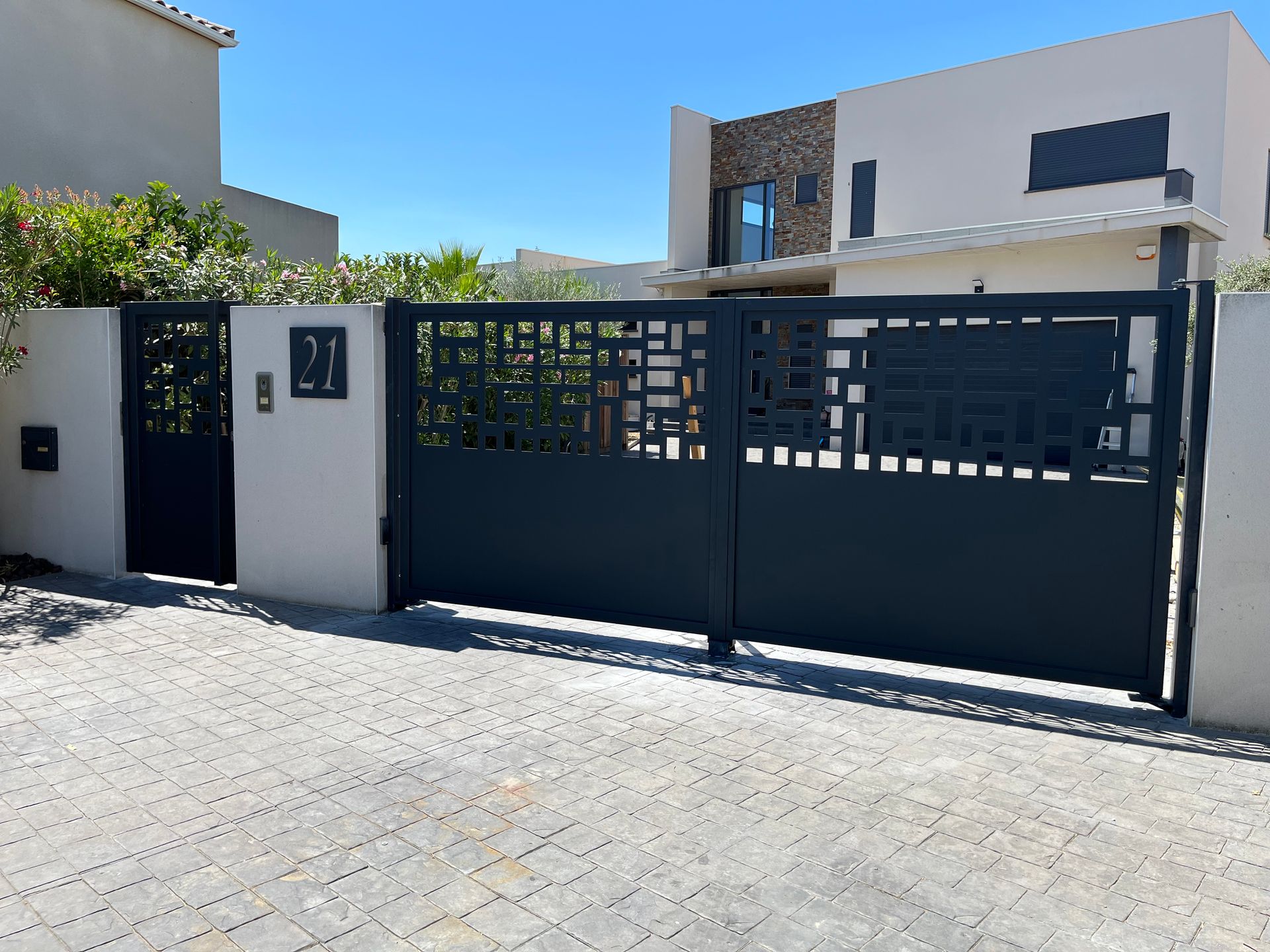 Portail et portillon métallique