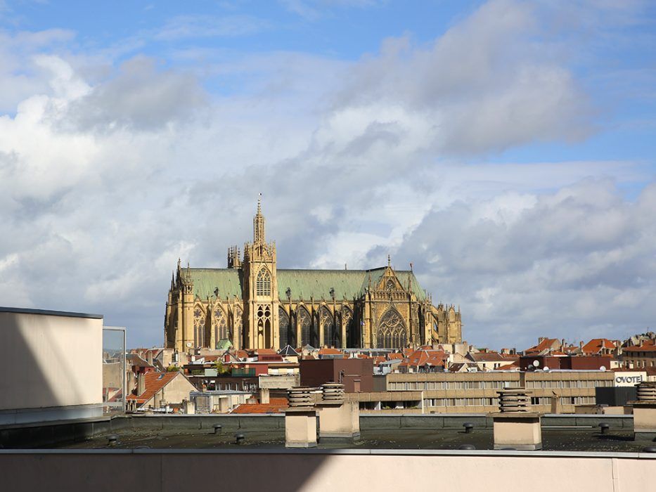 La cathédrale de Metz vue de loin