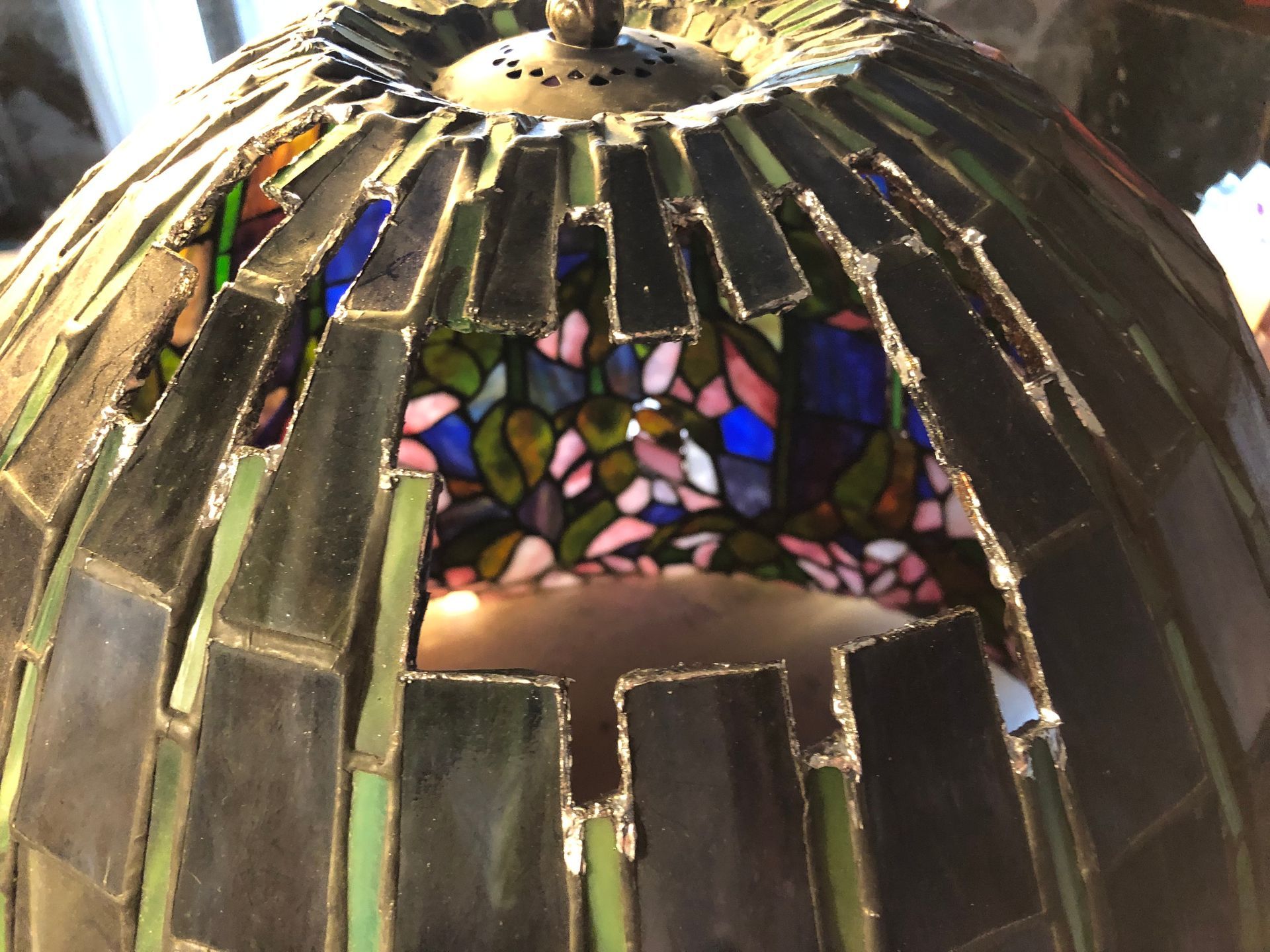 Vitrail Tiffany, suite de la restauration