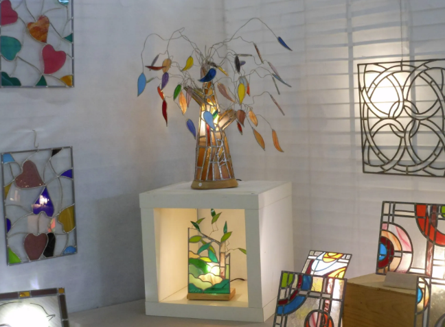 Vitrail Tiffany, salle d'exposition