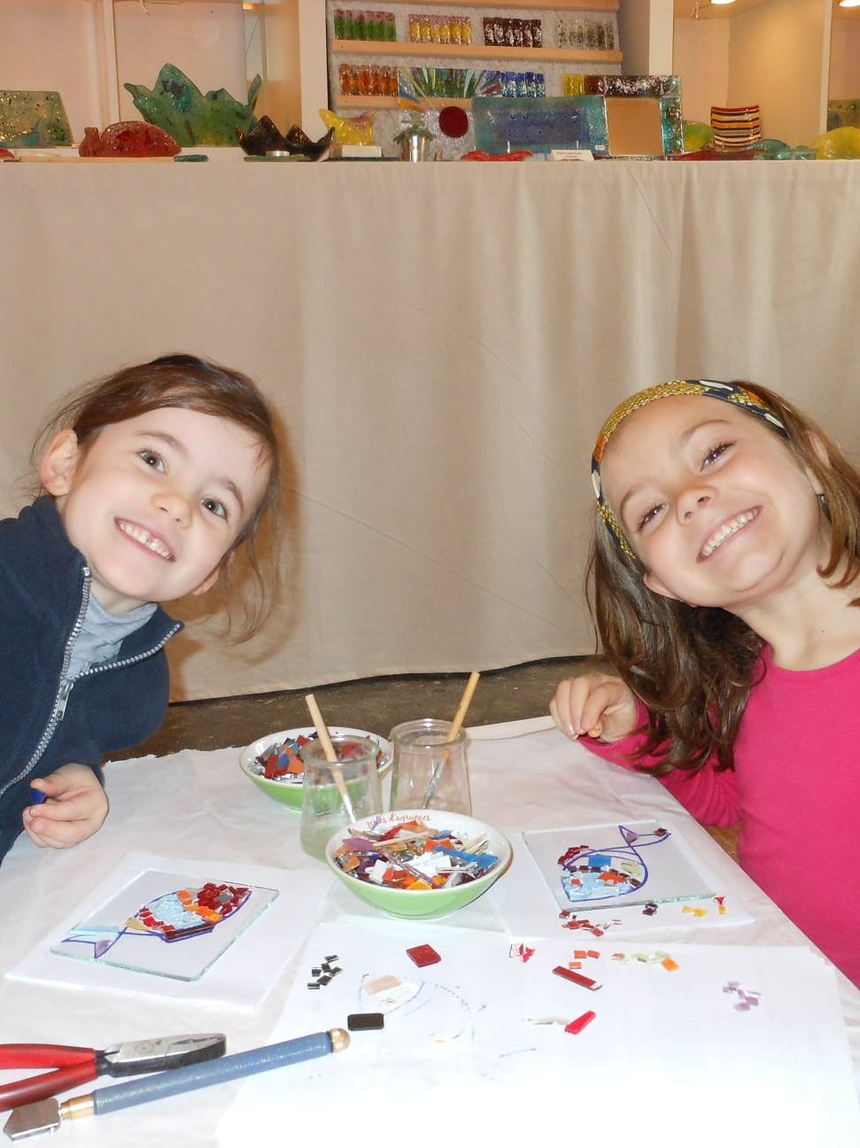 Atelier vitrail et découverte pour enfants dans le Finistère