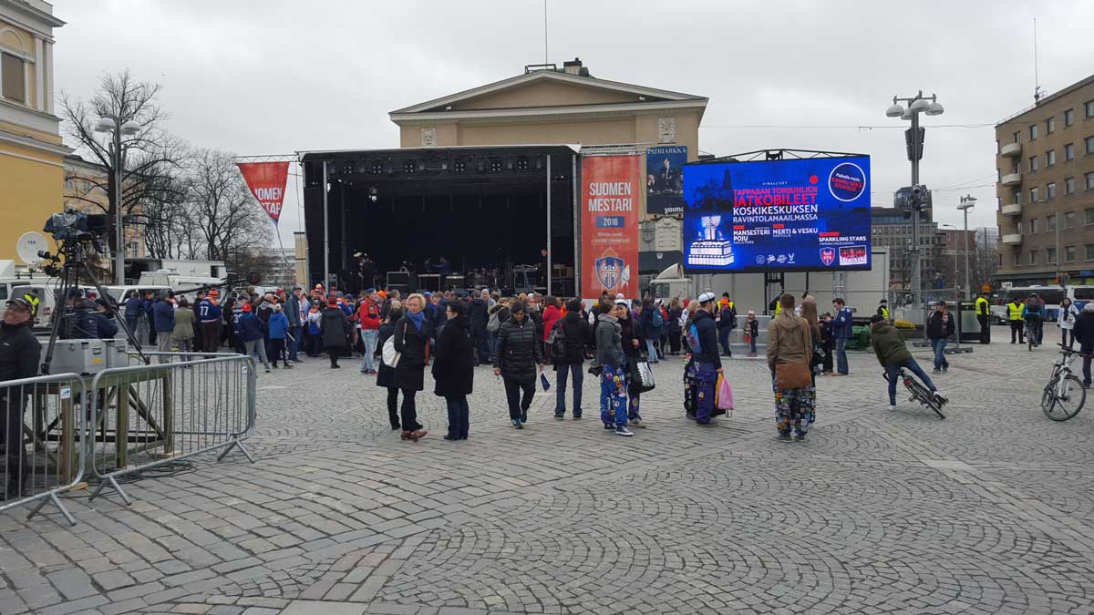 21 m2 screentrailer - Eventgear Oy