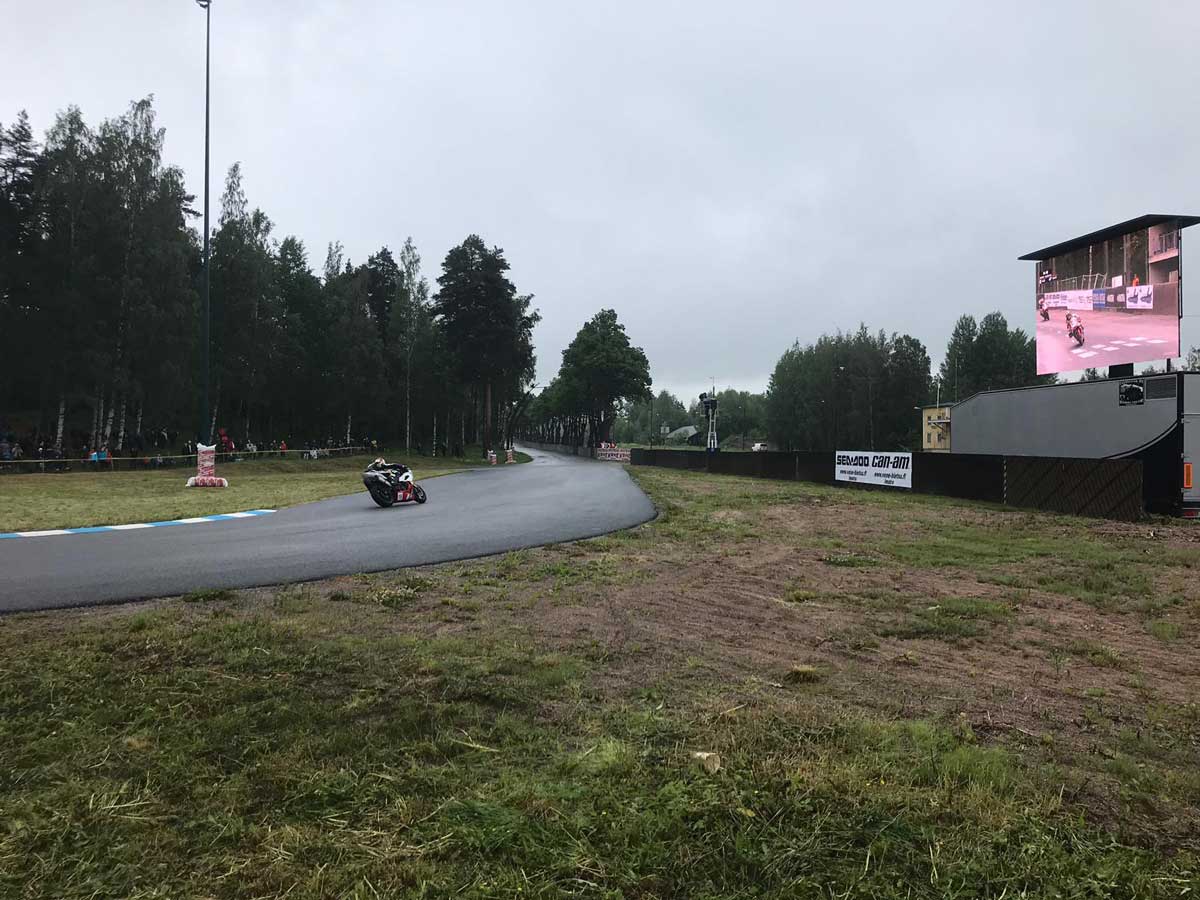 21 m2 screentrailer - Eventgear Oy