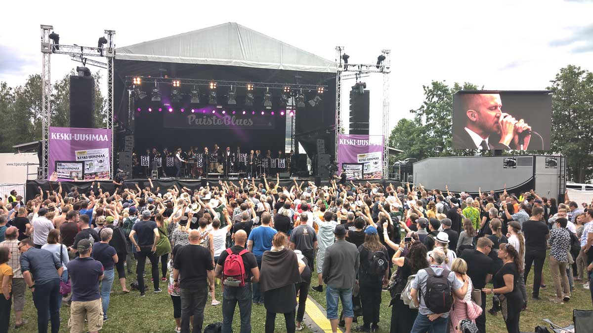 21 m2 screentrailer - Eventgear Oy