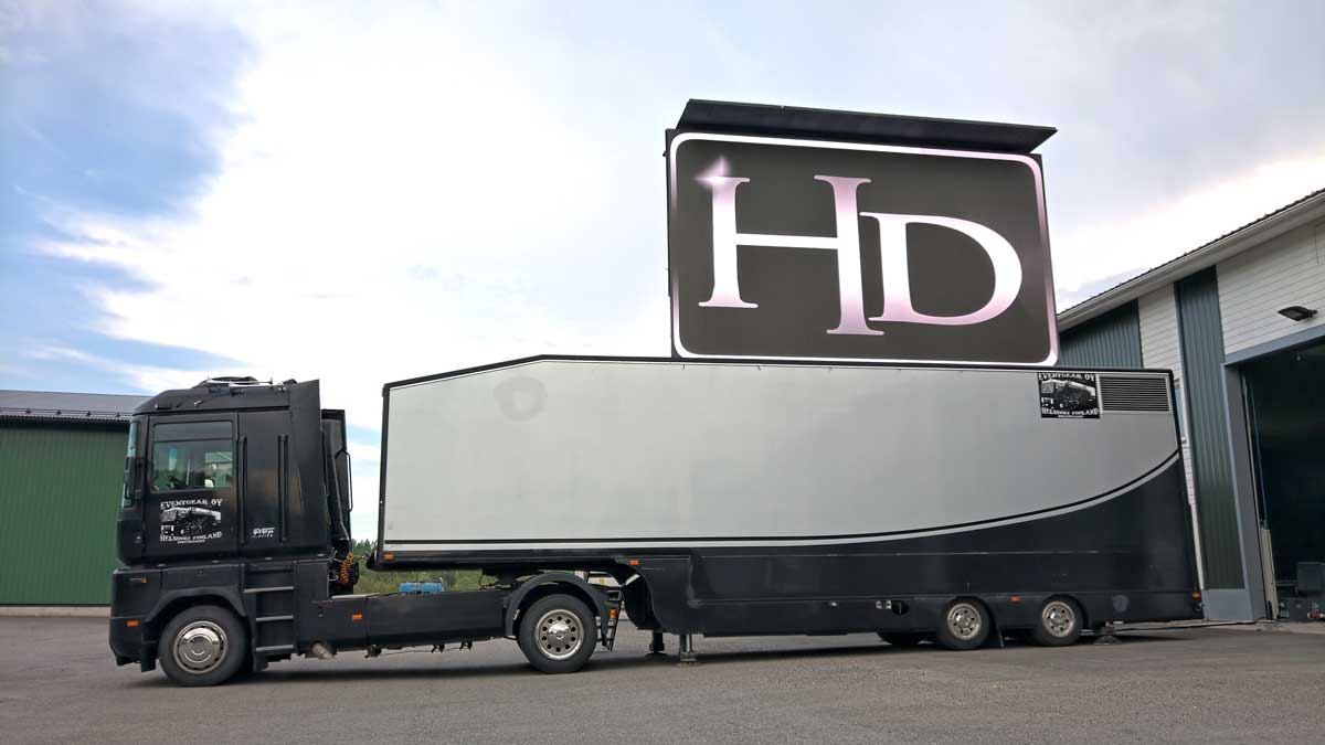 21 m2 screentrailer - Eventgear Oy