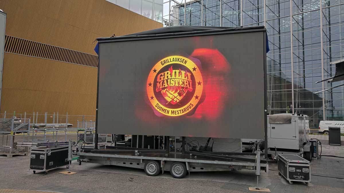 21 m2 screentrailer - Eventgear Oy