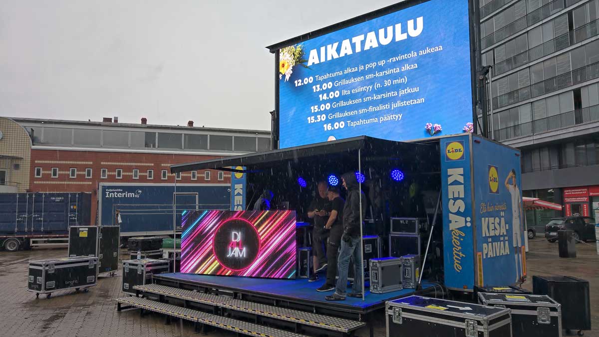 15 m2 screentrailer - Eventgear Oy