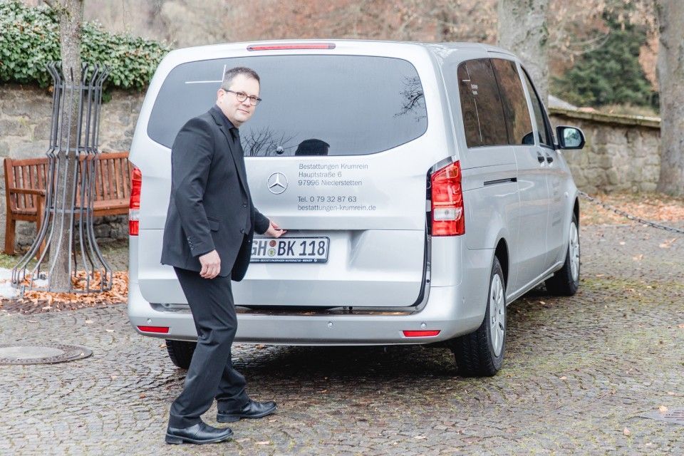 Bestattungen Krumrein Fahrzeug