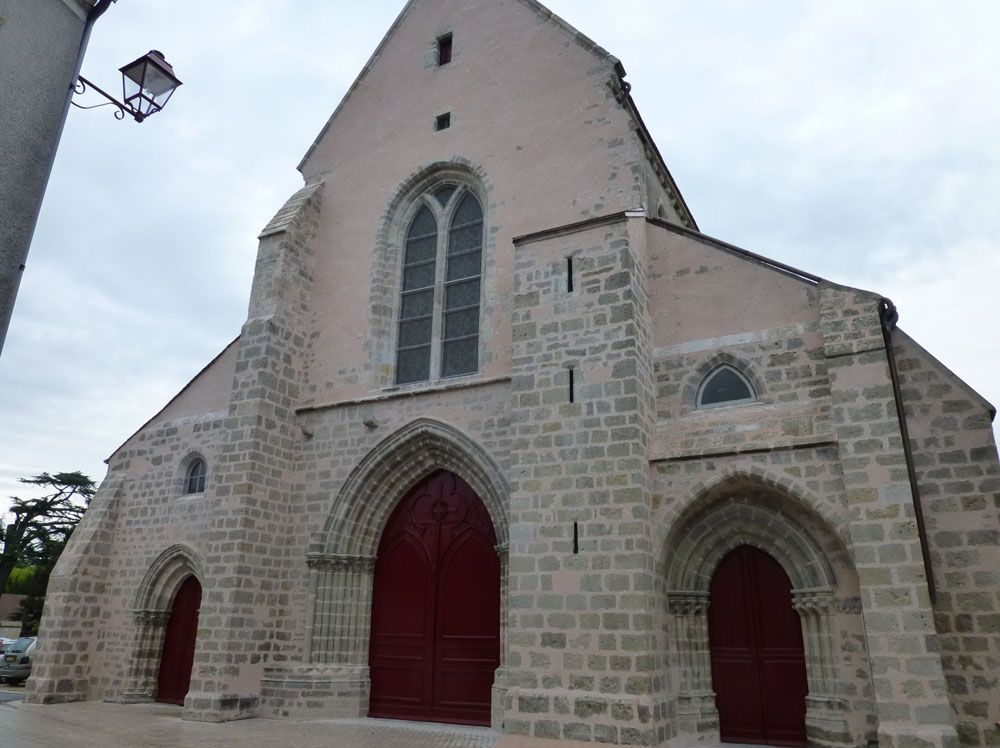 Façade d'église rénovée