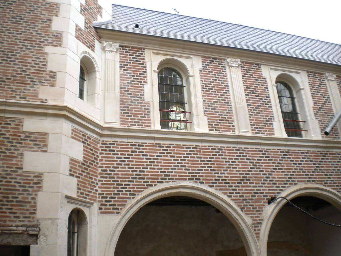 Rénovation de façade par Restauration Patrimoine Lagarde