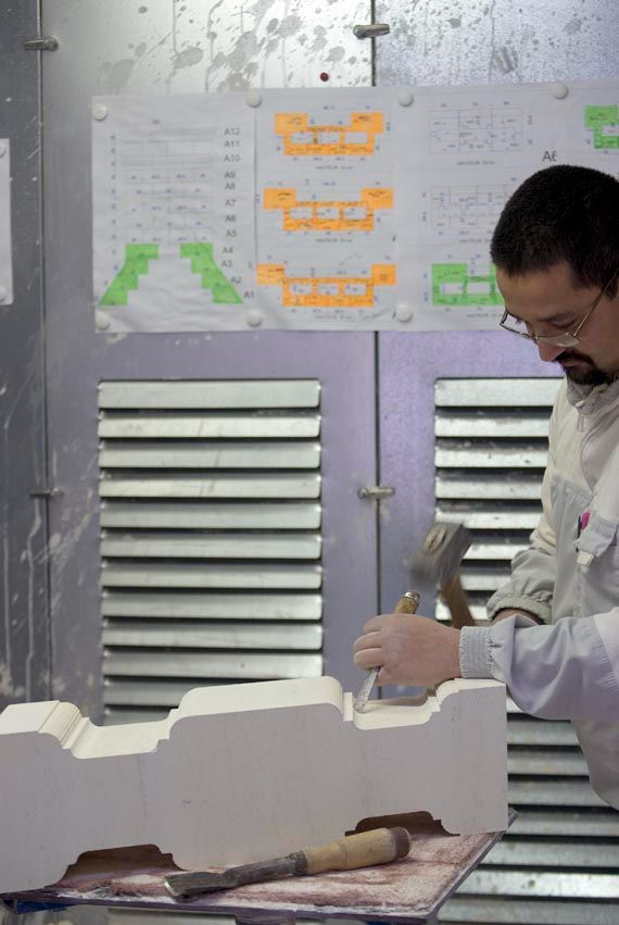 Tailleur de pierre en exécution