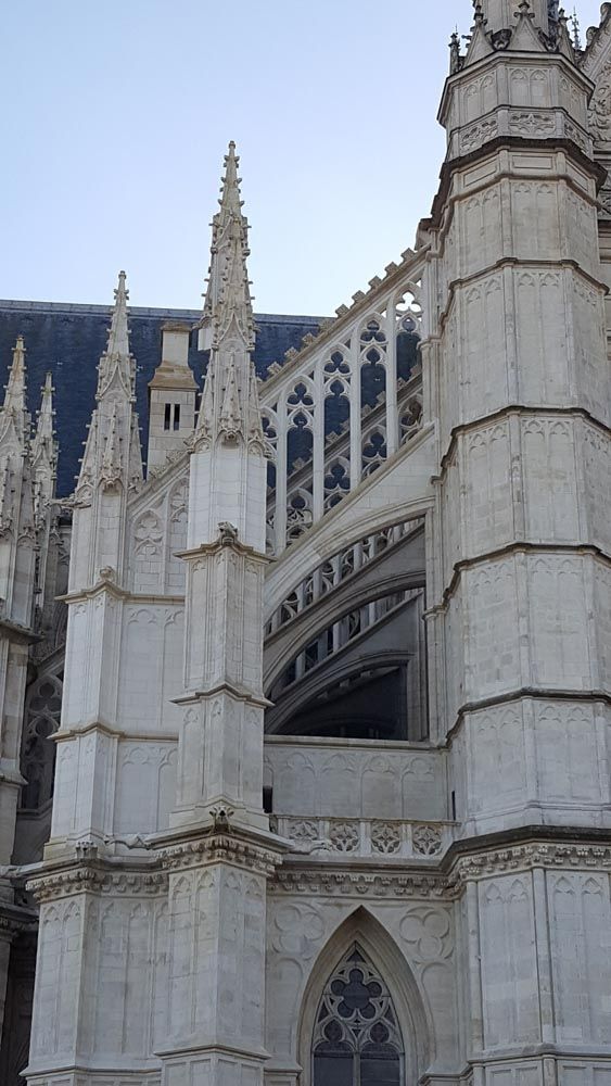 Autre vue de la Cathédrale Sainte Croix d’Orléans