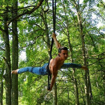 Formations et diplômes professionnelsInscriptions en ligne aux cours d'art du cirque - École de cirque Zôfy