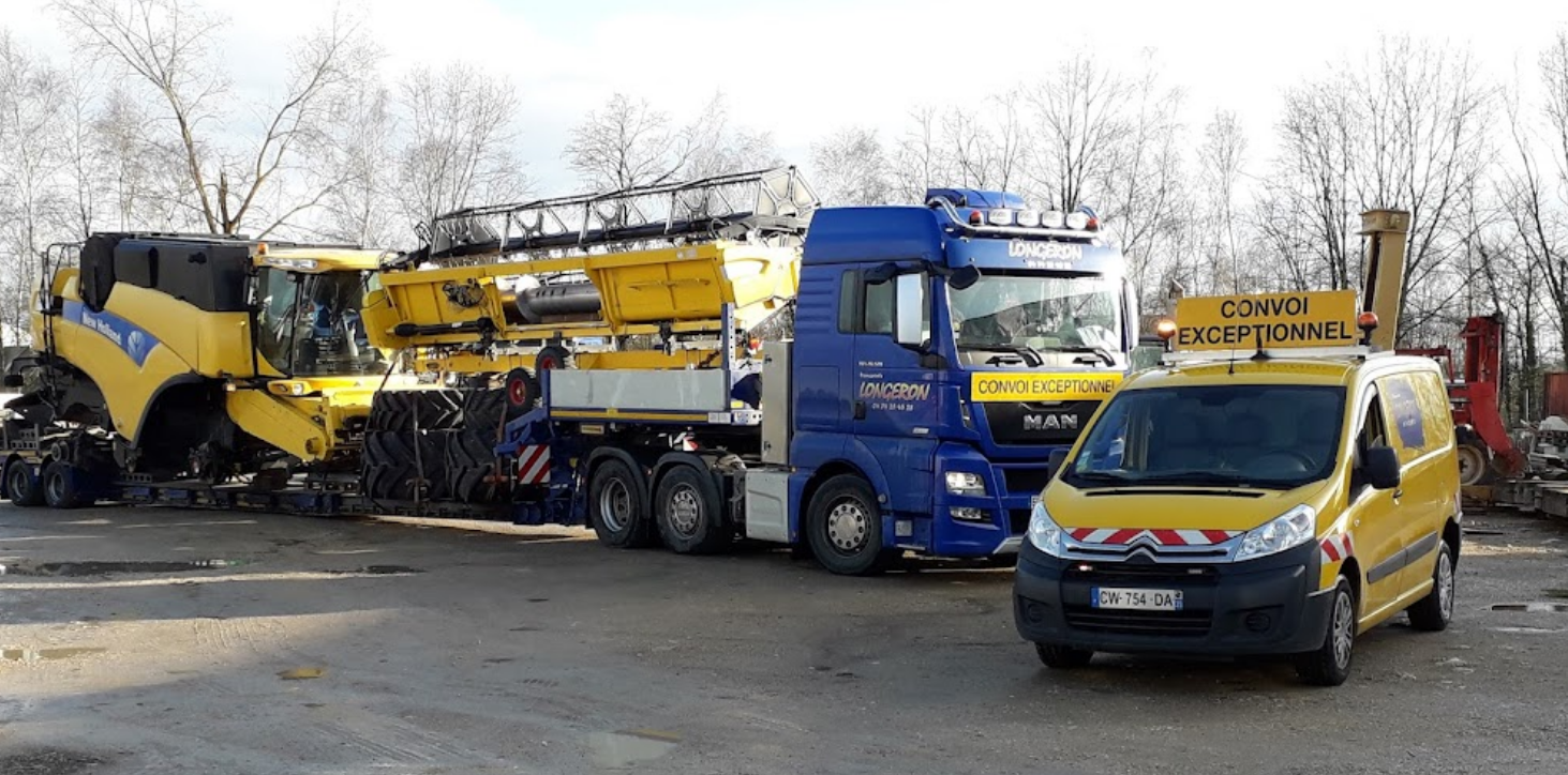 Transport moissonneuse jaune