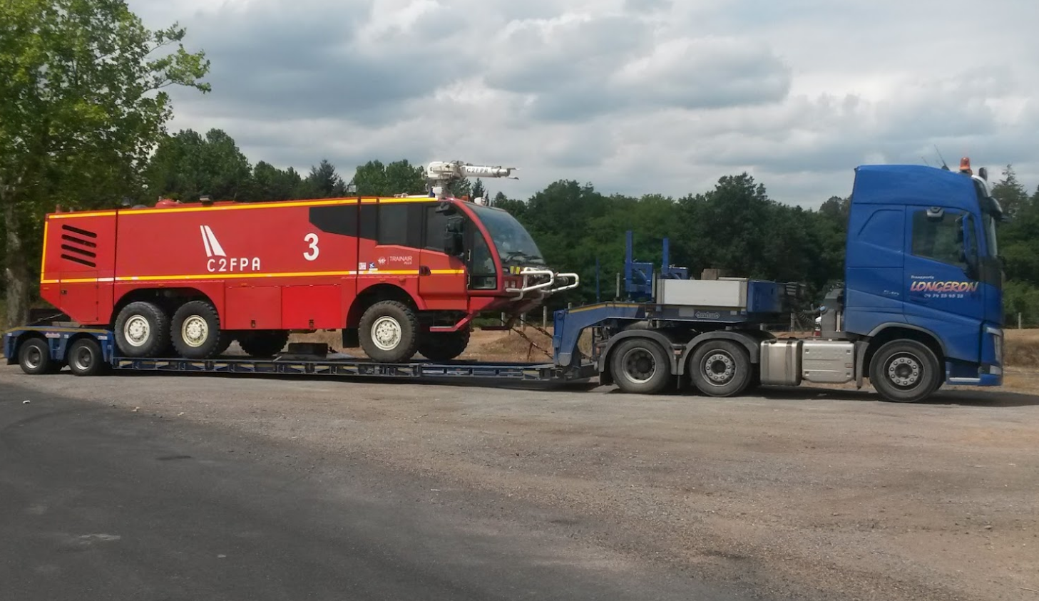 Transport camion rouge
