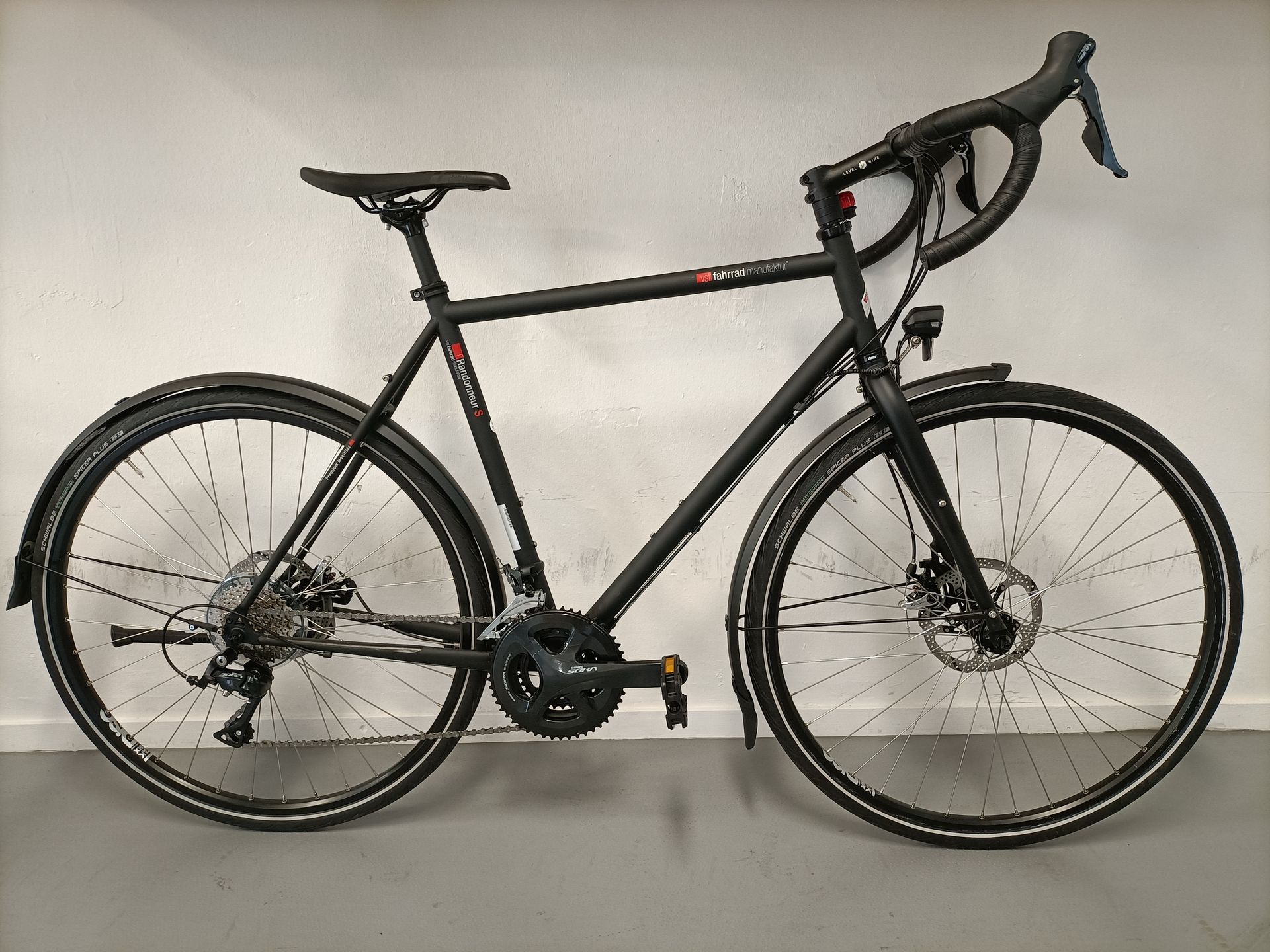 Herrenvelo neu Randonneur, Basel