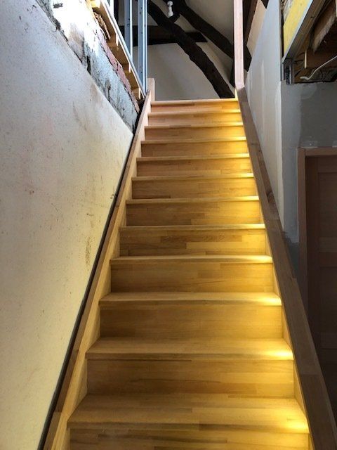 Escalier bois de face