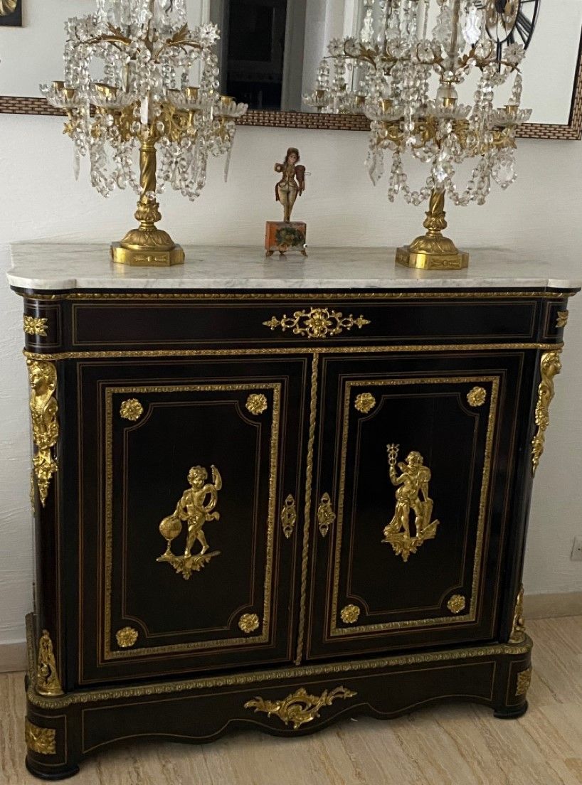 Meuble en marbre Napoléon III avec bronzes dorés