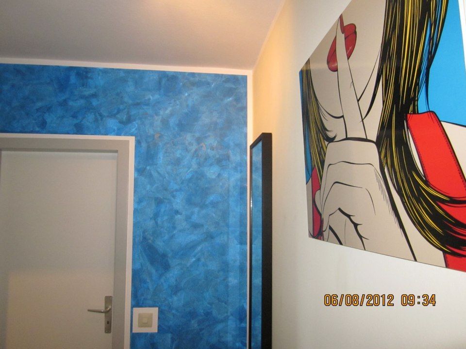 Malermeister Schütte blaue Wand