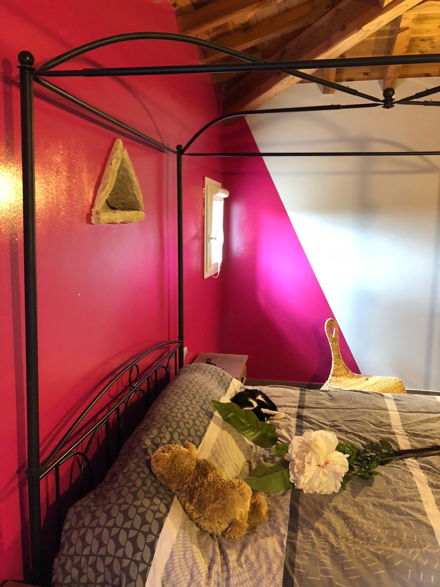 Peinture sur murs d'une chambre