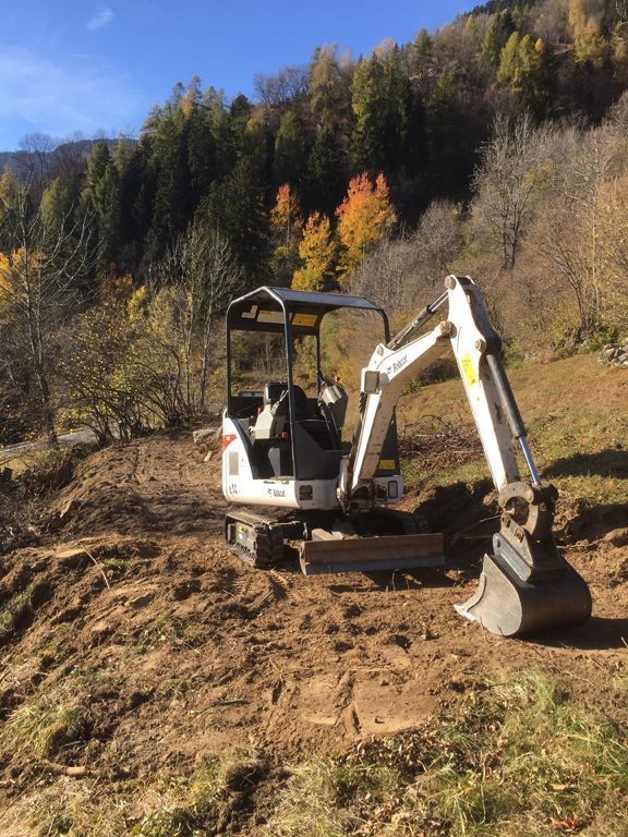 Baggerarbeiten, Baggervermietung - Fachmann für Maschinen und Fahrzeuge