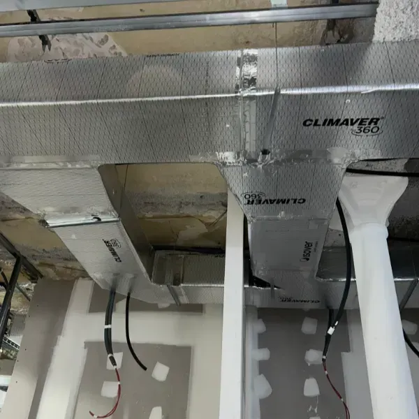 Conductos de HVAC, etiquetados 