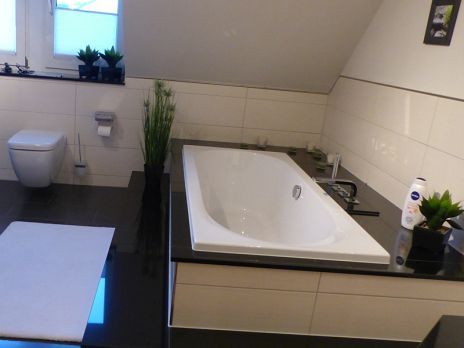 U. Wolf Bau- und Fliesenfachgeschäft