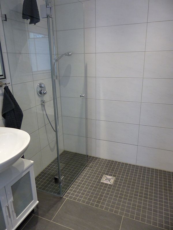 U. Wolf Bau- und Fliesenfachgeschäft