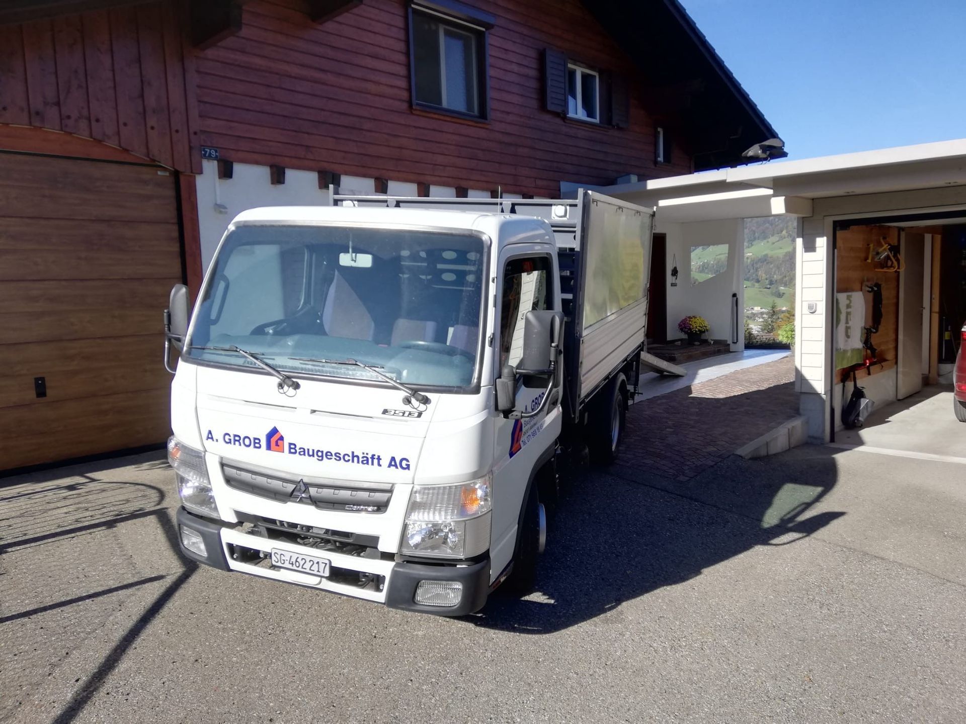 Lastwagen | Bauarbeiten & Umgebungsgestaltung | A. Grob Baugeschäft AG | Wattwil