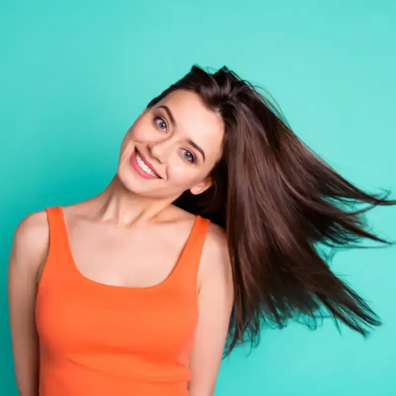 Imagen de marcador de posición de una montaña y un sol sobre un fondo gris.