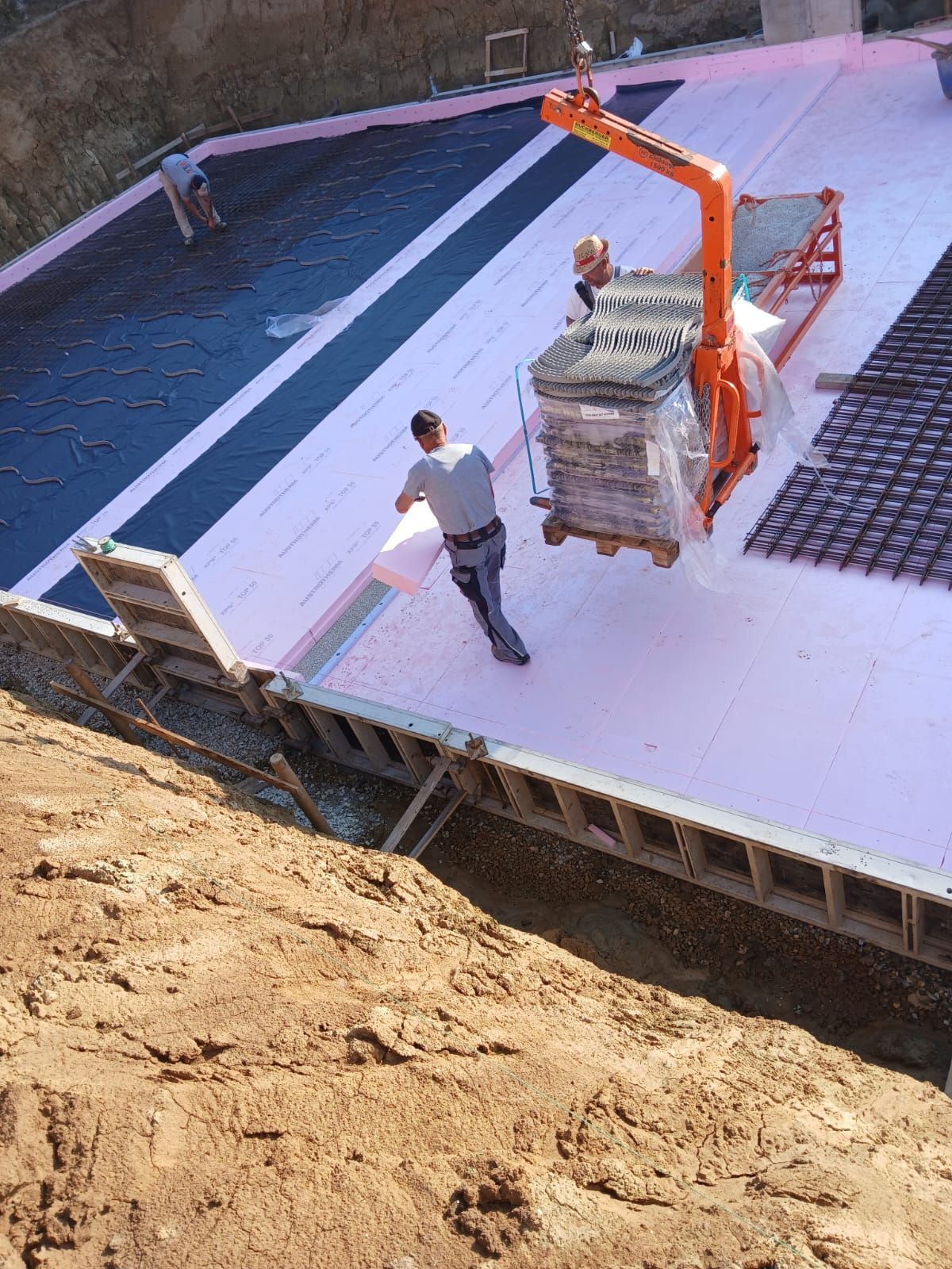 Verlegen von Bodenplatten