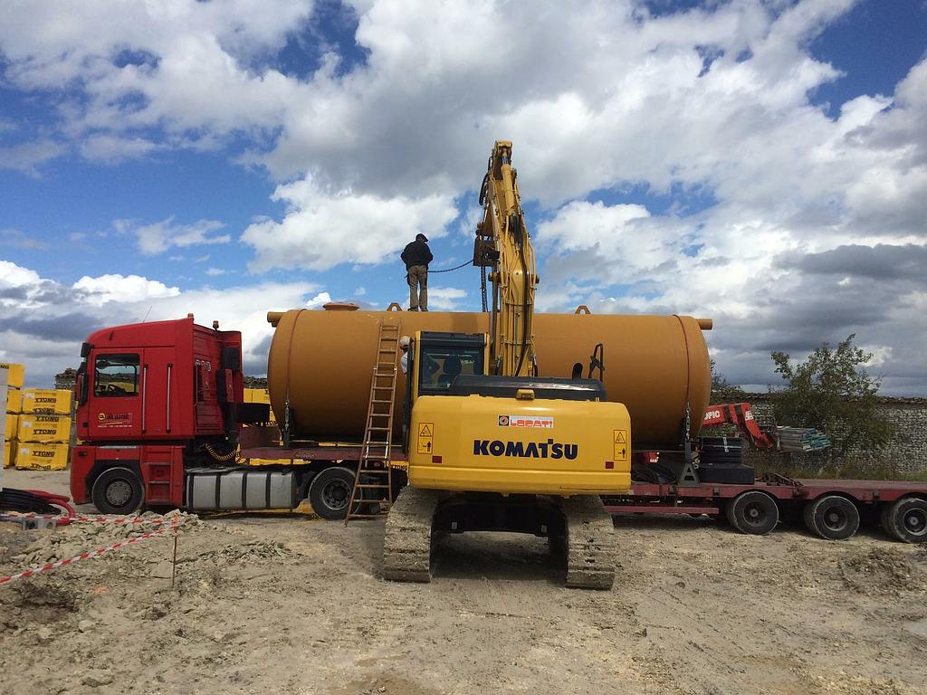 Pose de citernes PVC et acier