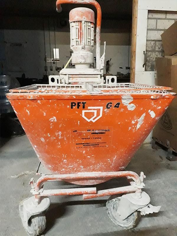 Eine Maschine, auf der pft g4 steht