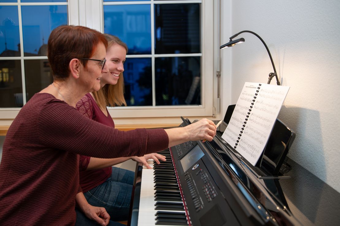 Schülerin - Musikschule Rosmarie Aeberli