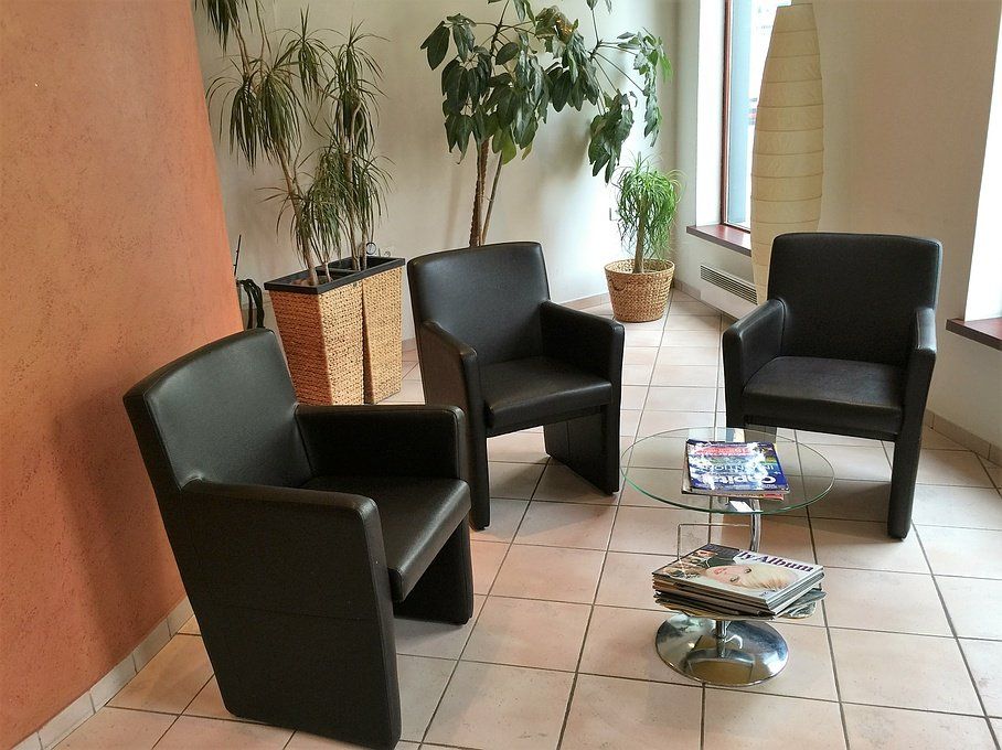 Demandez un devis pour un chignon mariée aux coiffeurs Vagues et Couleurs à Strasbourg Demandez un devis pour un chignon mariée aux coiffeurs Vagues et Couleurs à Strasbourg