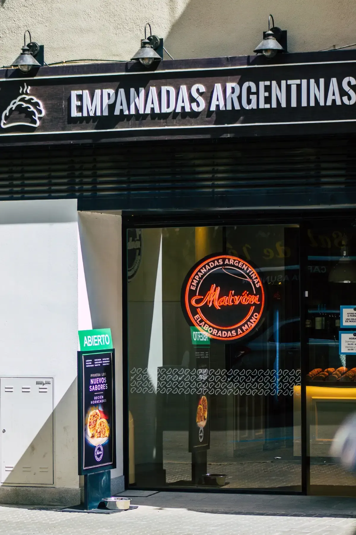 Exterior de un restaurante de